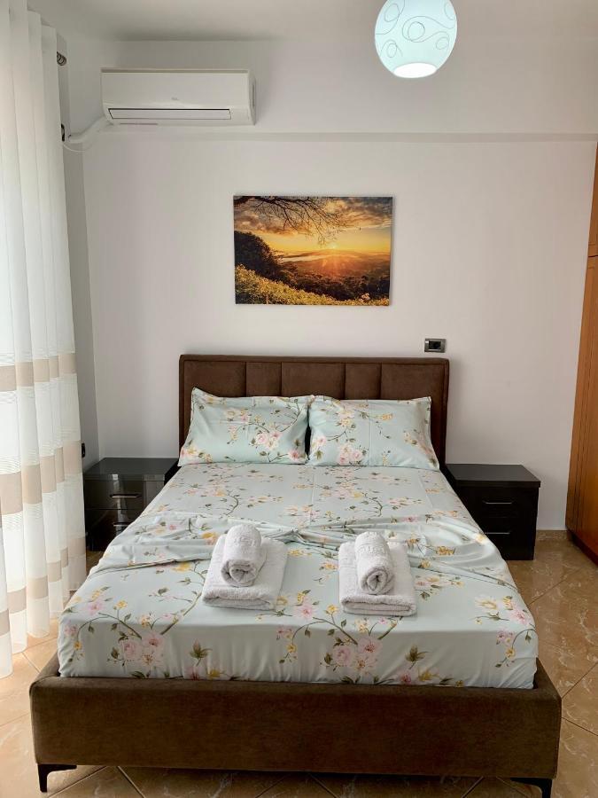 Maxus Apts Sarande Luaran gambar