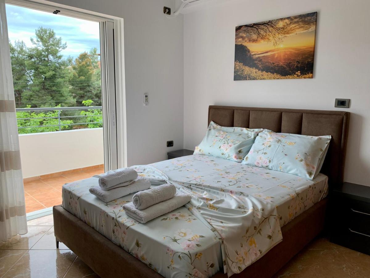 Maxus Apts Sarande Luaran gambar