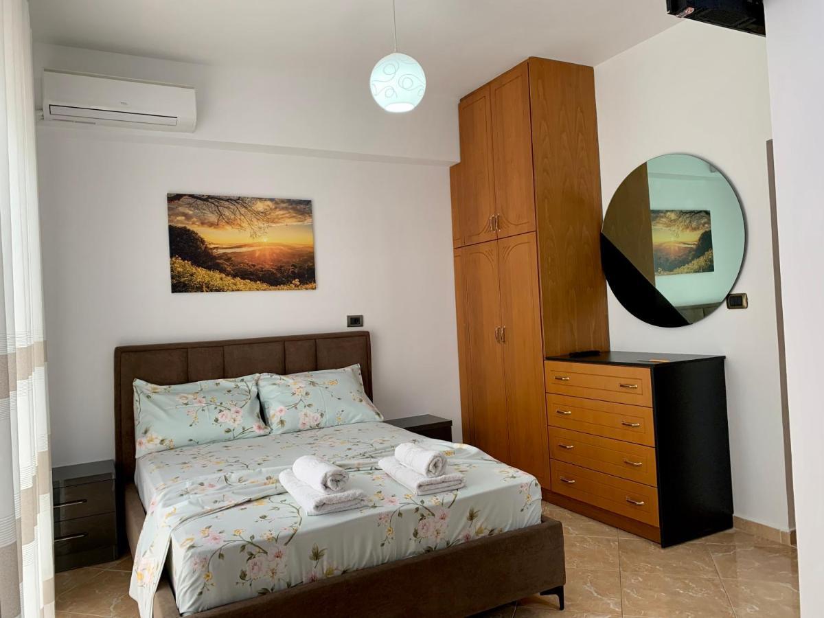 Maxus Apts Sarande Luaran gambar