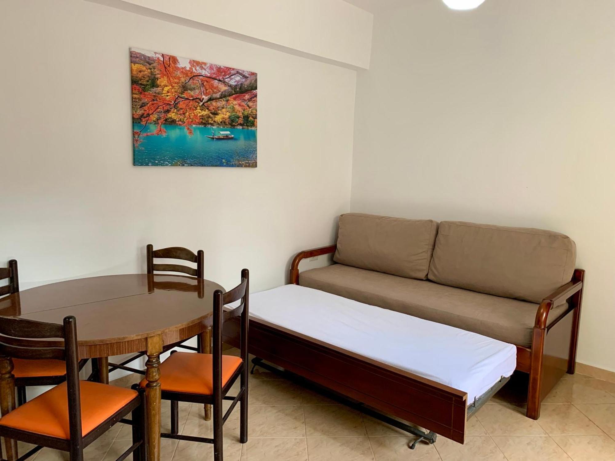 Maxus Apts Sarande Luaran gambar