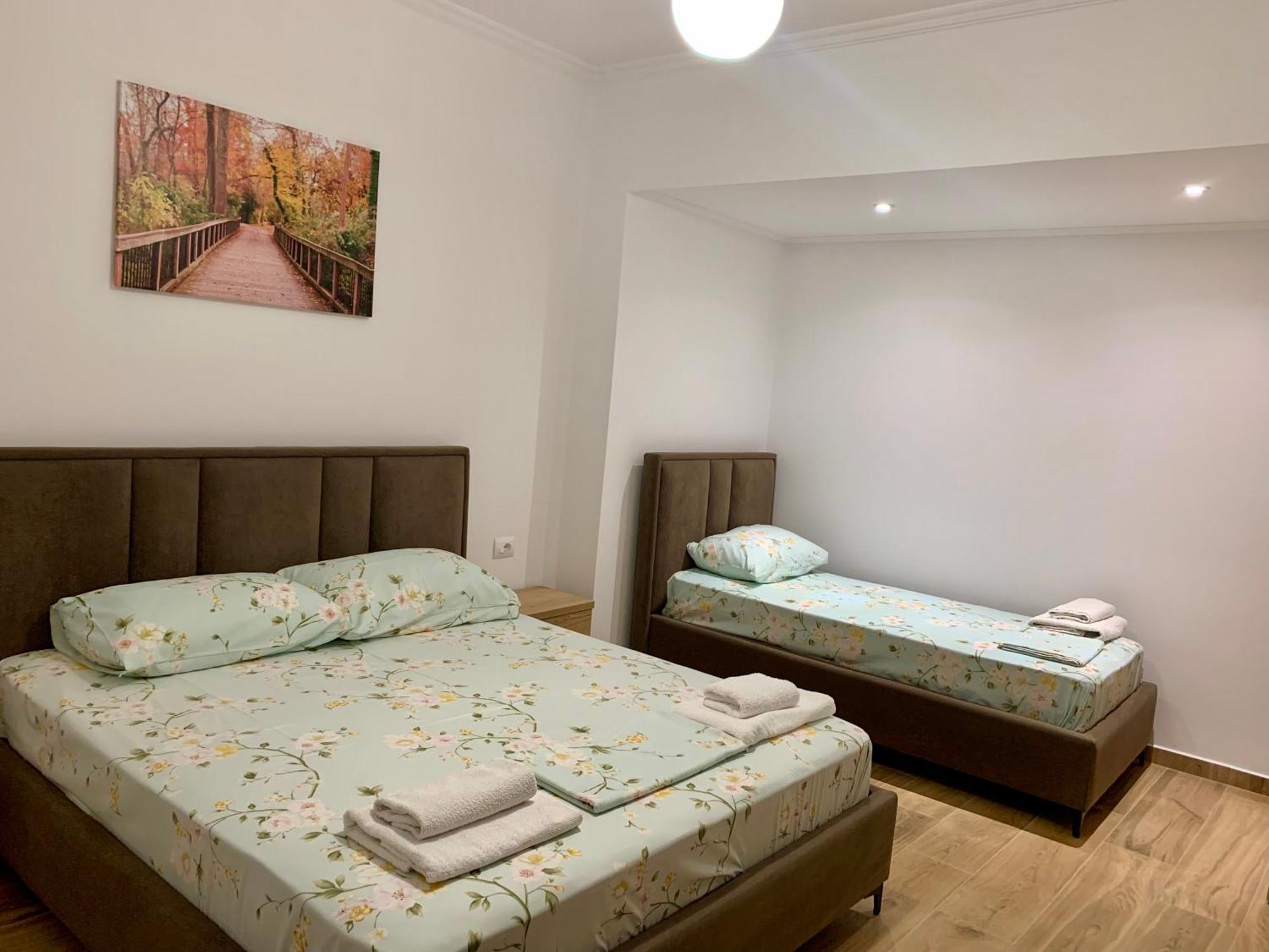Maxus Apts Sarande Luaran gambar